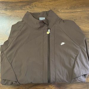 Nike zip up activewear jacket XL